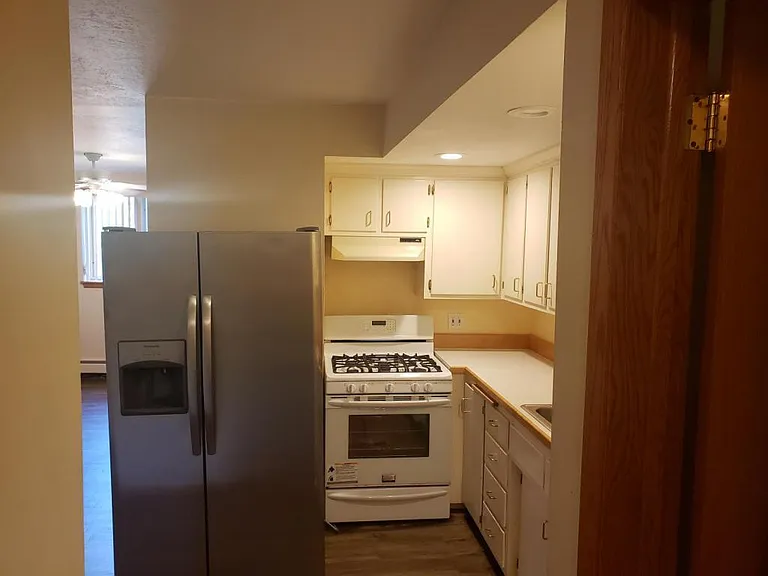 1020 40th Ave NE #3 — Photo 5