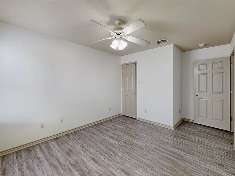 2212 Brougham Pl — Photo 27