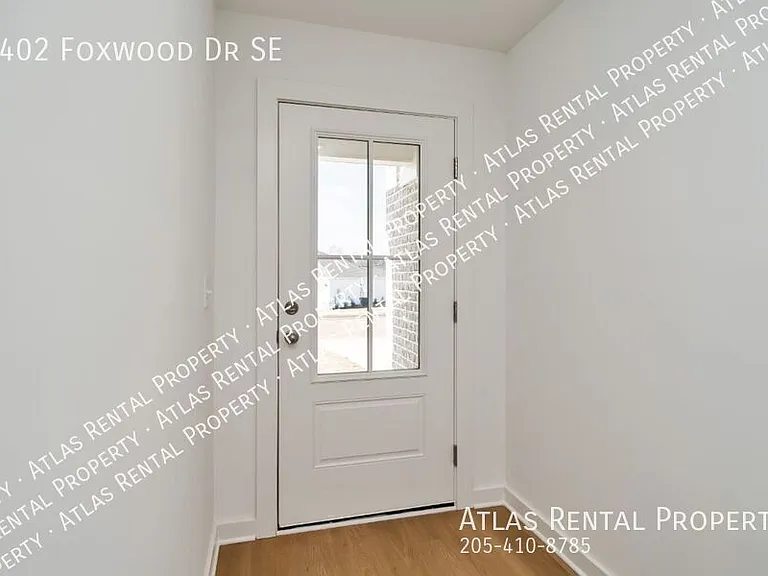 4402 Foxwood Dr — Photo 7