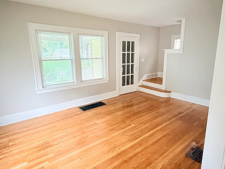 168 Ellicott St — Photo 2