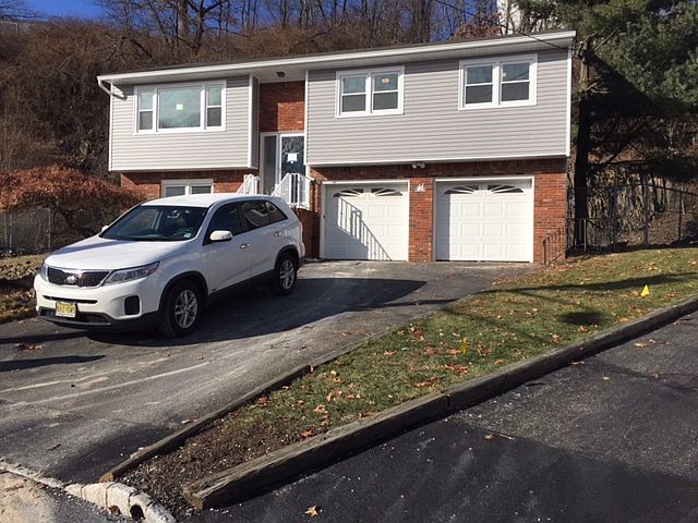 1st image of 28 Shelley Ter