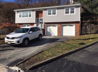 28 Shelley Ter, West Orange, NJ 07052