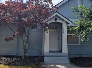 523 19th St, Port Townsend, WA 98368