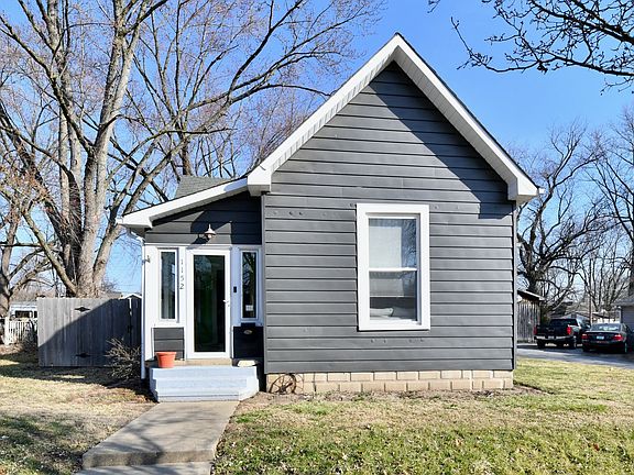 2nd image of 1152 Christian Ave