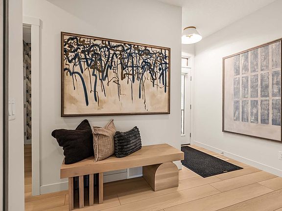 Amery 26 - Foyer - Brookfield Residential