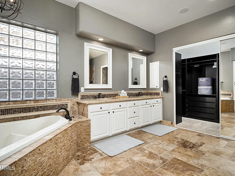 7940 E Quill Ln — Photo 14