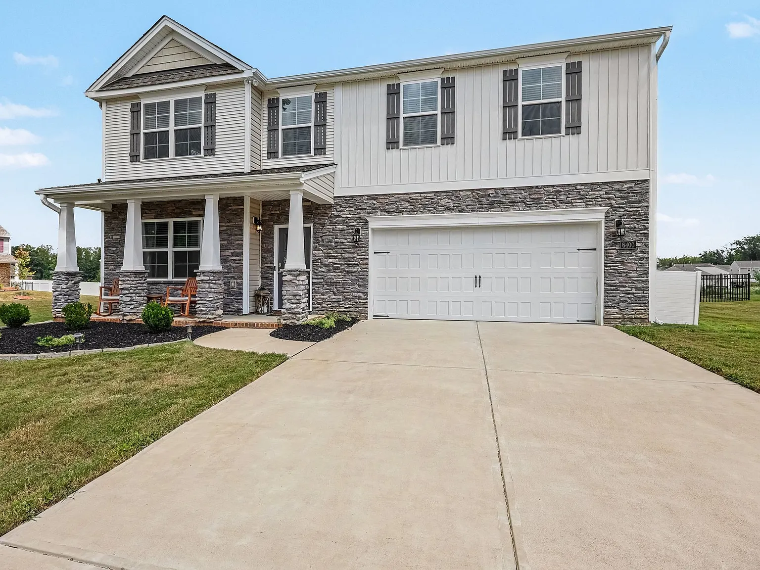 4 bed, 3.5 bath, 3108 sqft, $3,300 — Photo 2