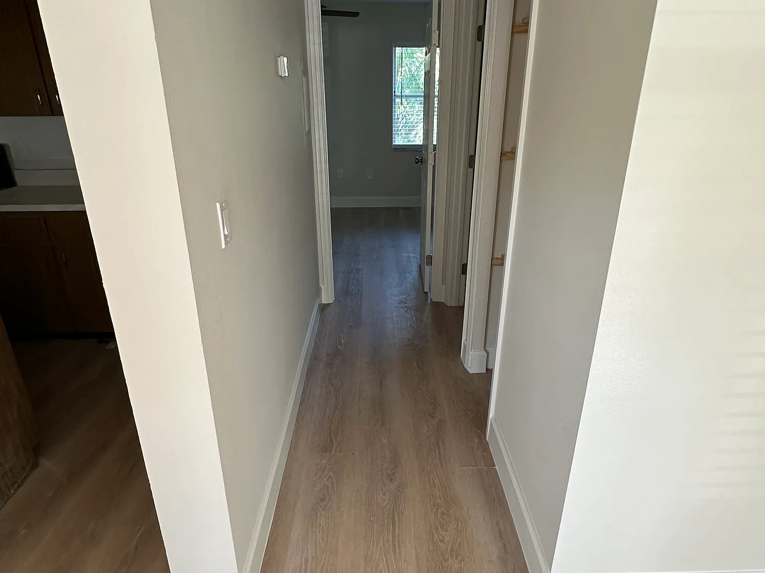1 bed, 900 sqft, $1,150 — Photo 4