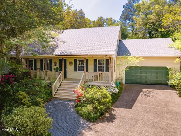 129 Mimosa Boulevard, Pine Knoll Shores, NC 28512