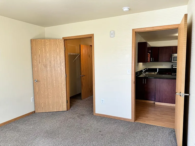 West Lake II Apartments — Photo 99