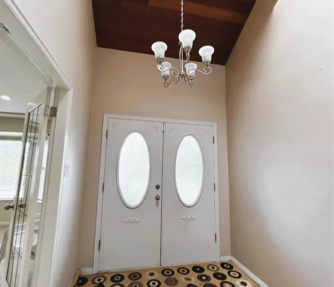 10454 Fraserglen Dr #MAIN — Photo 3