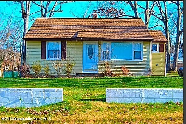 1st image of 65 Crest Dr