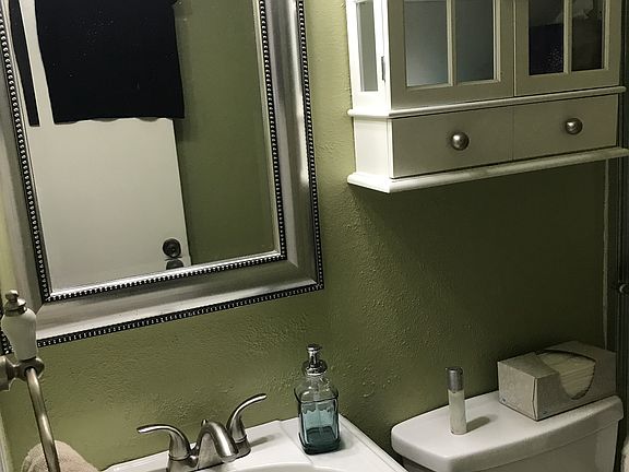 4th image of 7700 Parkway Dr Unit 5