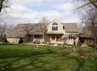 3112 Bay Rd, Crystal Lake, IL 60012