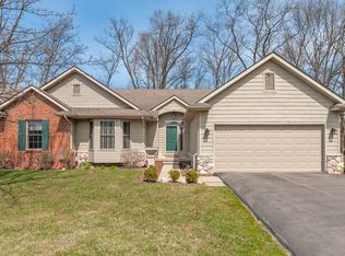 6000 Northridge Hills Dr, Brighton, MI