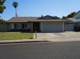 124 Huntington Dr, Vacaville, CA 95687