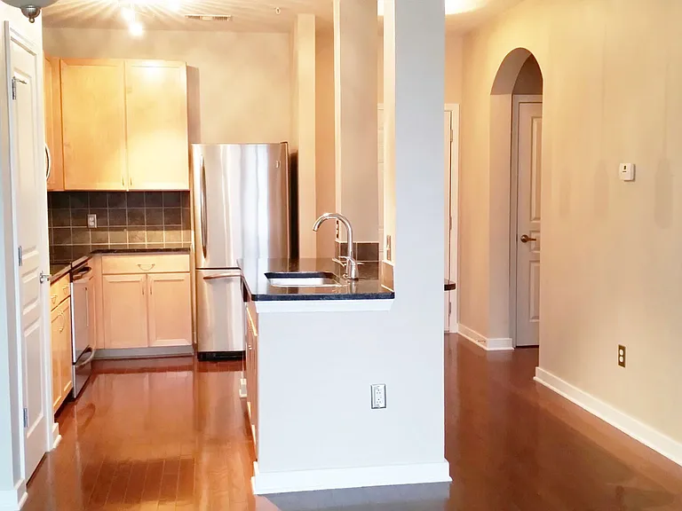3000 Vanderbilt Pl #231 — Photo 20