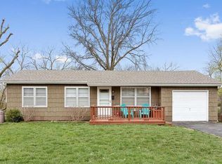 705 N Chestnut St, Olathe, KS 66061