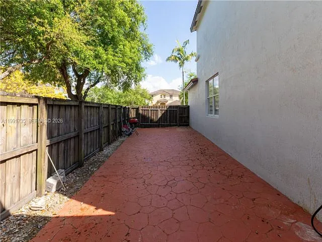 10856 SW 247th St — Photo 11