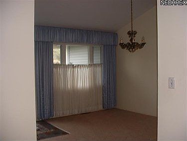 3rd image of 27187 Glouchester Dr