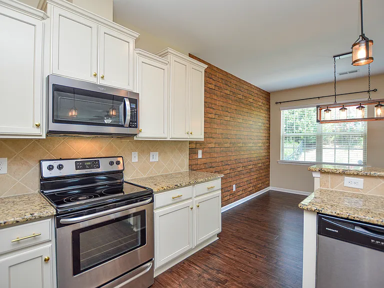 2037 Ice Lake Ct — Photo 15