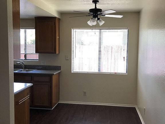 4th image of 734 Mira Mar Ave APT B