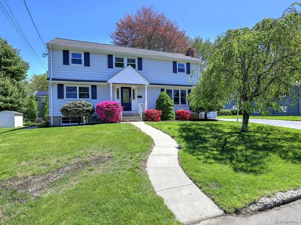 10 Wilshire Boulevard, Milford, CT 06460