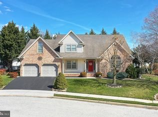 405 Redcoat Ct, Hanover, PA 17331