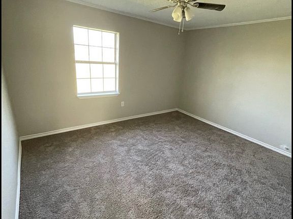 5th image of 107 Forest Dr #1