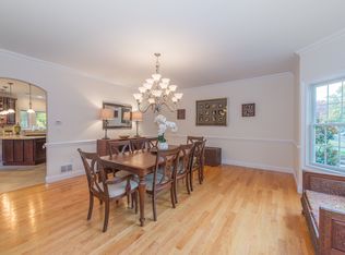 80 Stuyvesant Ct, Clifton, NJ 07013