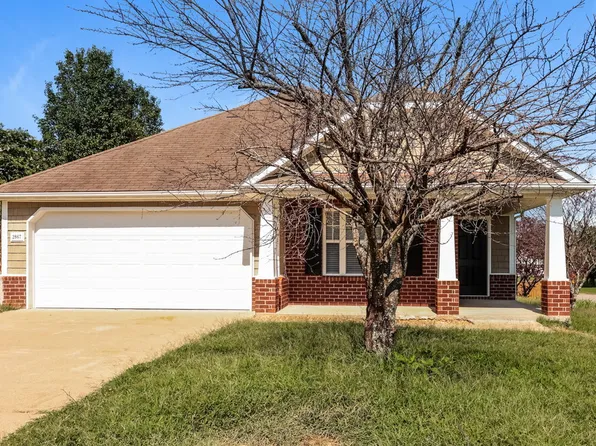 2867 Park Knoll Dr, Mount Juliet, TN 37122