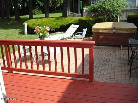 Off Family Room to Deck & Hot Tub