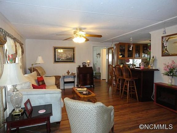 2nd image of 393 Indian Springs Trl