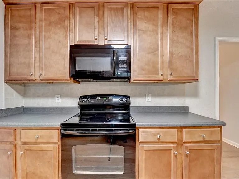 310 Andrew Ridge Dr — Photo 18