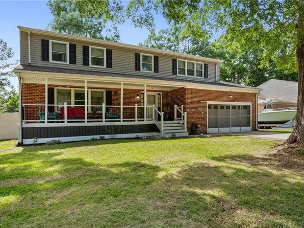 5801 Lancelot Dr, Virginia Beach, VA 23464