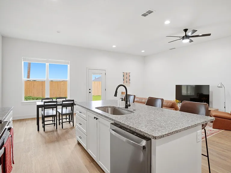 7941 Sawdust Trl — Photo 8