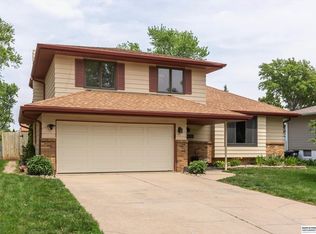 10636 O St, Omaha, NE 68127