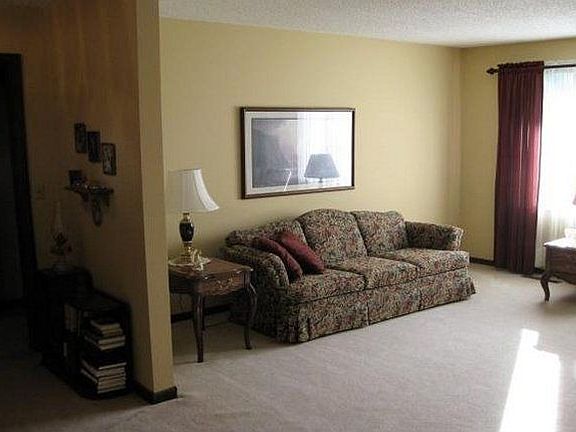 Living Rm