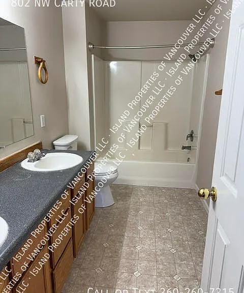 802 NW Carty Rd — Photo 6