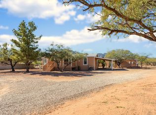 5862 S Mesquite Tree Ln, Hereford, AZ 85615