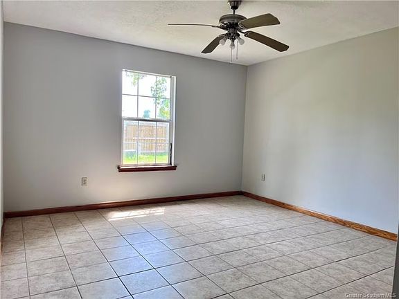 4th image of 1041 Deesport St
