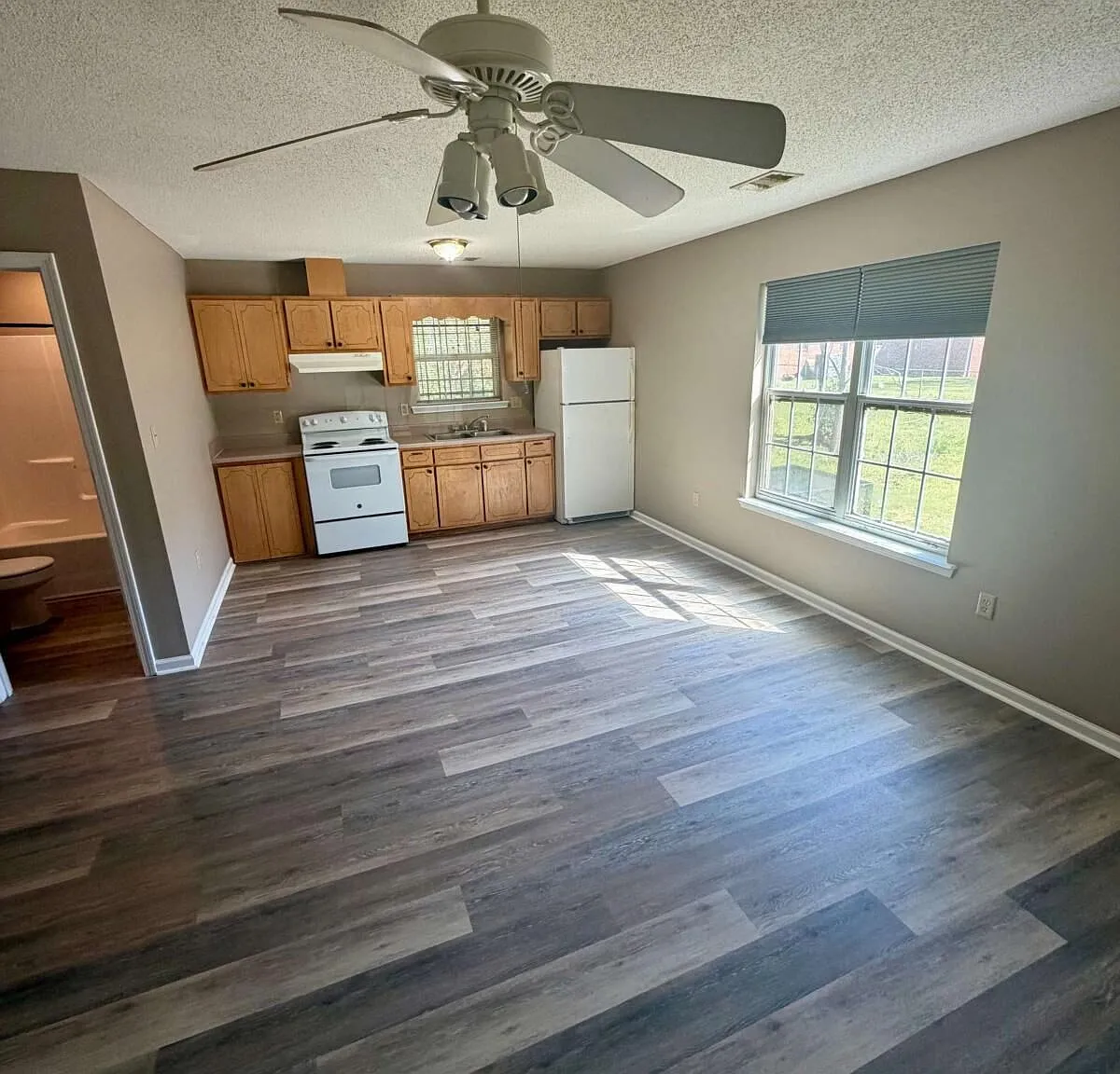 1 bed, 1.0 bath, 475 sqft, $715 — Photo 4