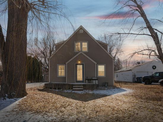8782 210th St W, Lakeville, MN 55044