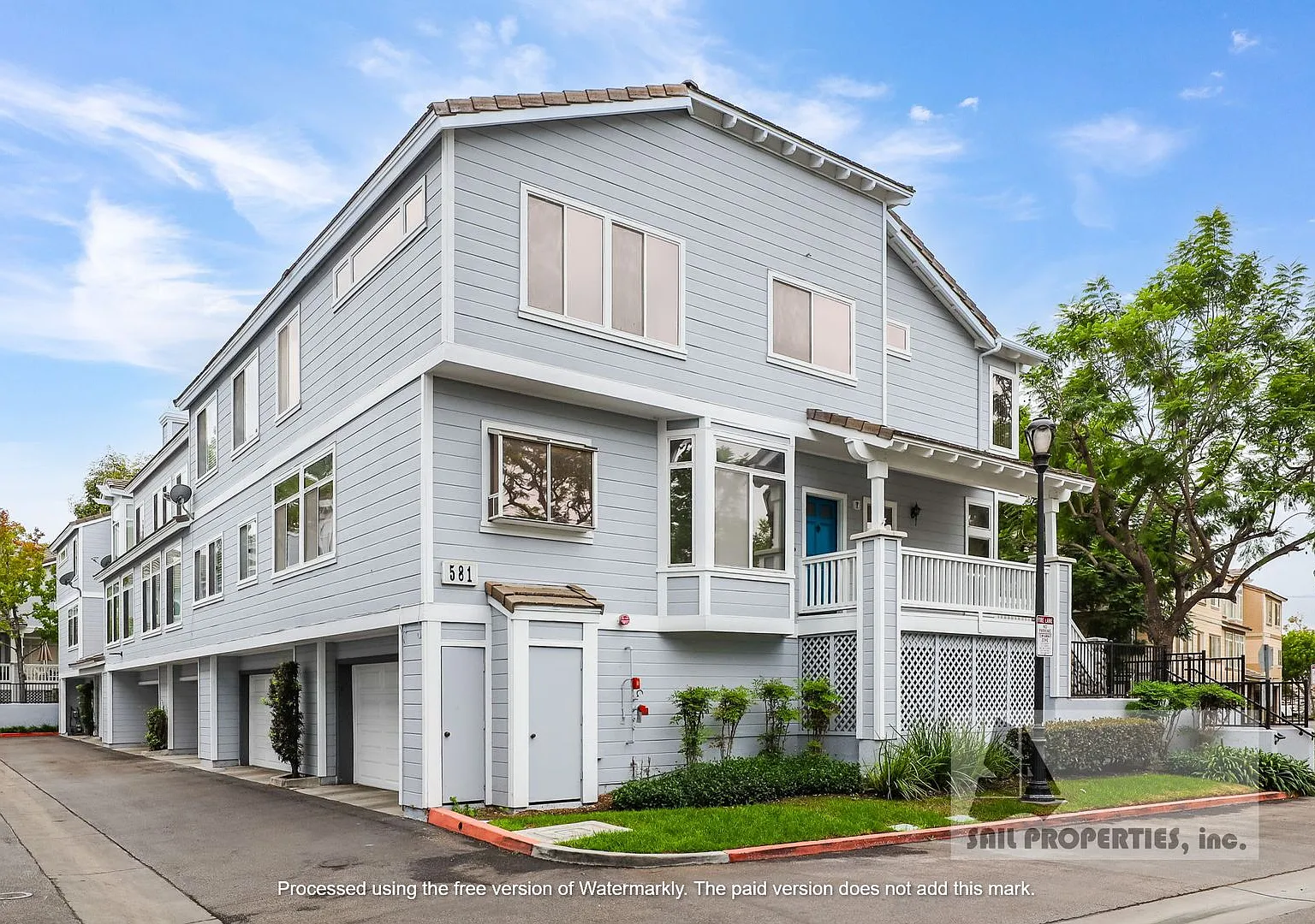 Gorgeous updated Townhouse in Orange! — Photo 1