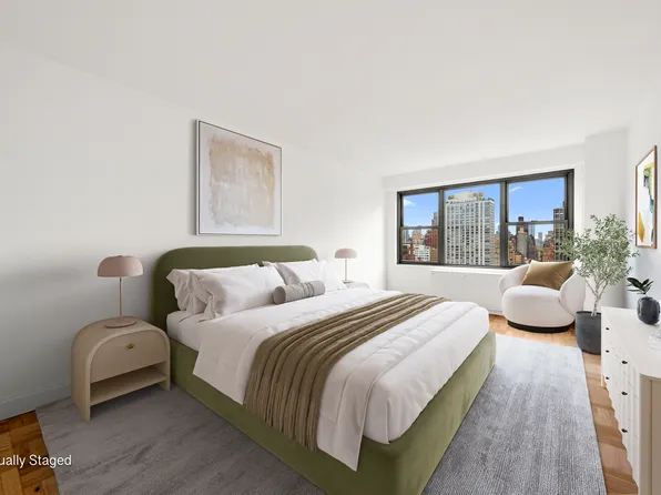 360 East 72nd Street image 6 of 9