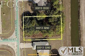 2nd image of 1028 Angelo Ave