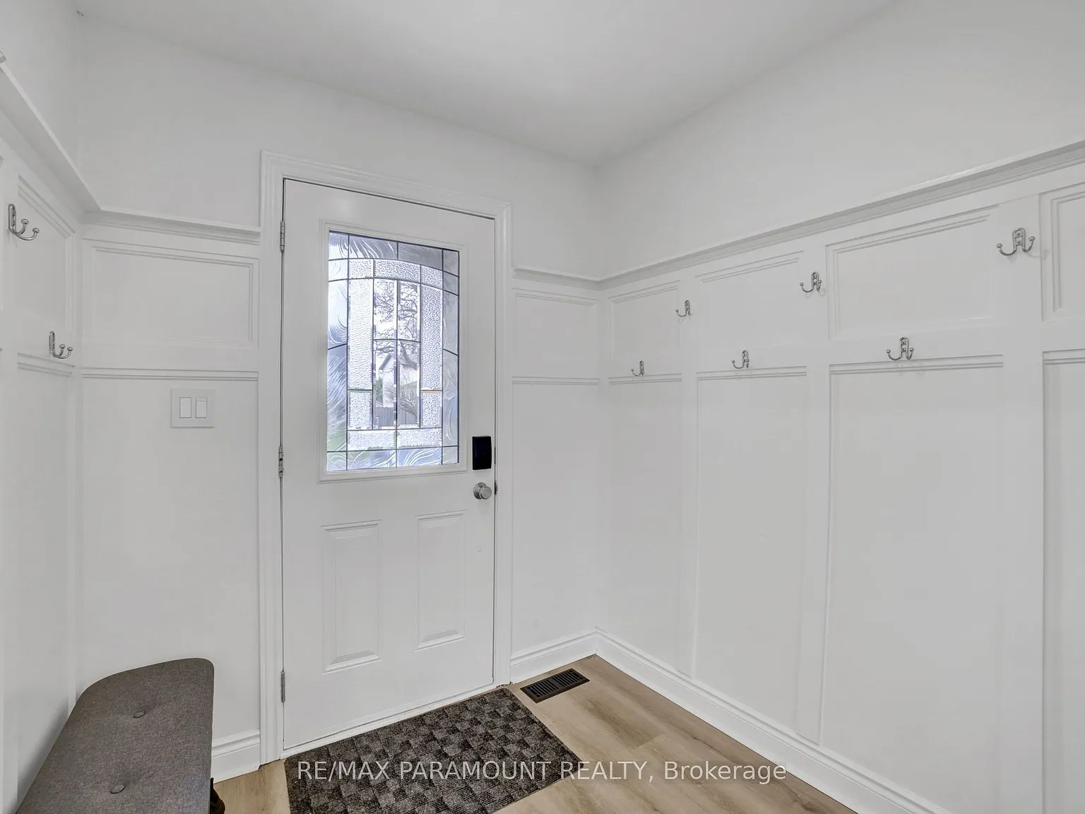3 bed, $3,800 — Photo 3