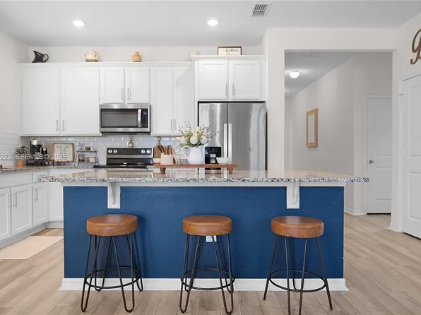 1780 Wilson Prairie Cir, Groveland, FL 34736