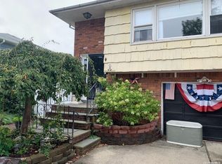6 15th St, Bayville, NY 11709
