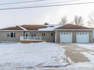 402 M Ave, Grundy Center, IA 50638